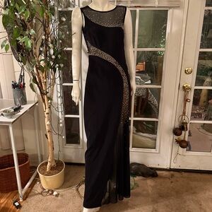 Tadashi Stunning  Evening Gown